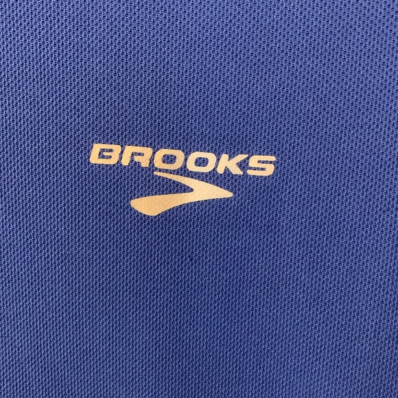 3/10$ Brooks running top - Picture 2 of 9
